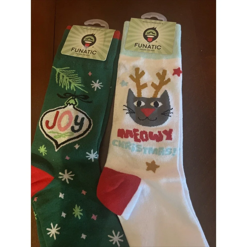 2 Pairs‎ Women /Men Christmas Holiday Socks Joy Melquiades Christmas
